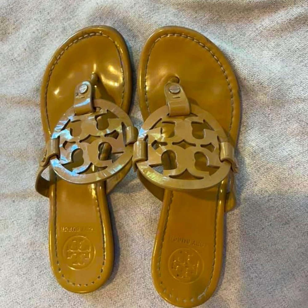 TORY BURCH MILLER SANDAL SIZE 7
